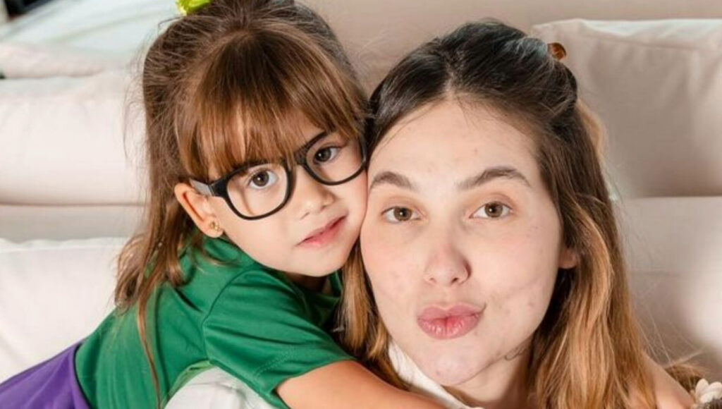 Maria Alice, de 4 anos, foi internada no hospital de São Paulo.