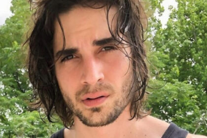 Fiuk se pronuncia após rumores de que teria tentado invadir camarim de Travis Scott no The Town.