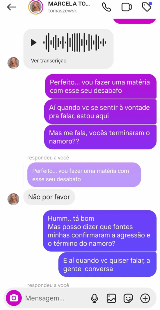 Marcela em conversa com a colunista Fábia Oliveira.